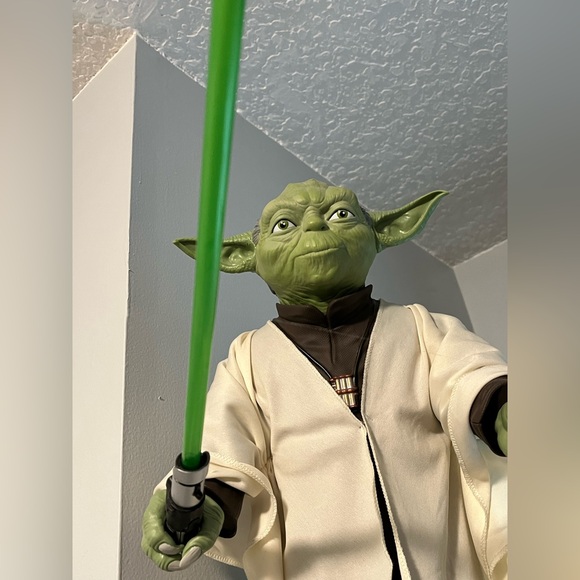 Disney Star Wars Yoda Figure w/Green Lightsaber-Great Gift!-Displayed Only - Picture 2 of 10